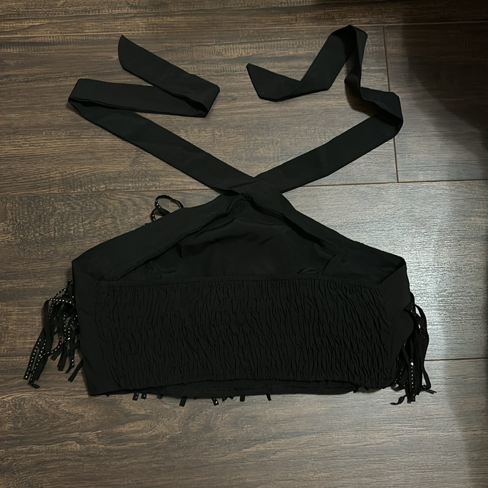 Halter top - Picture 2 of 3